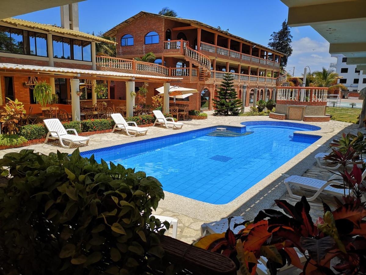 Suite Hotel Romanos Playas Exterior photo
